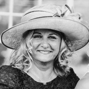 Meet your Posher, Vivienne